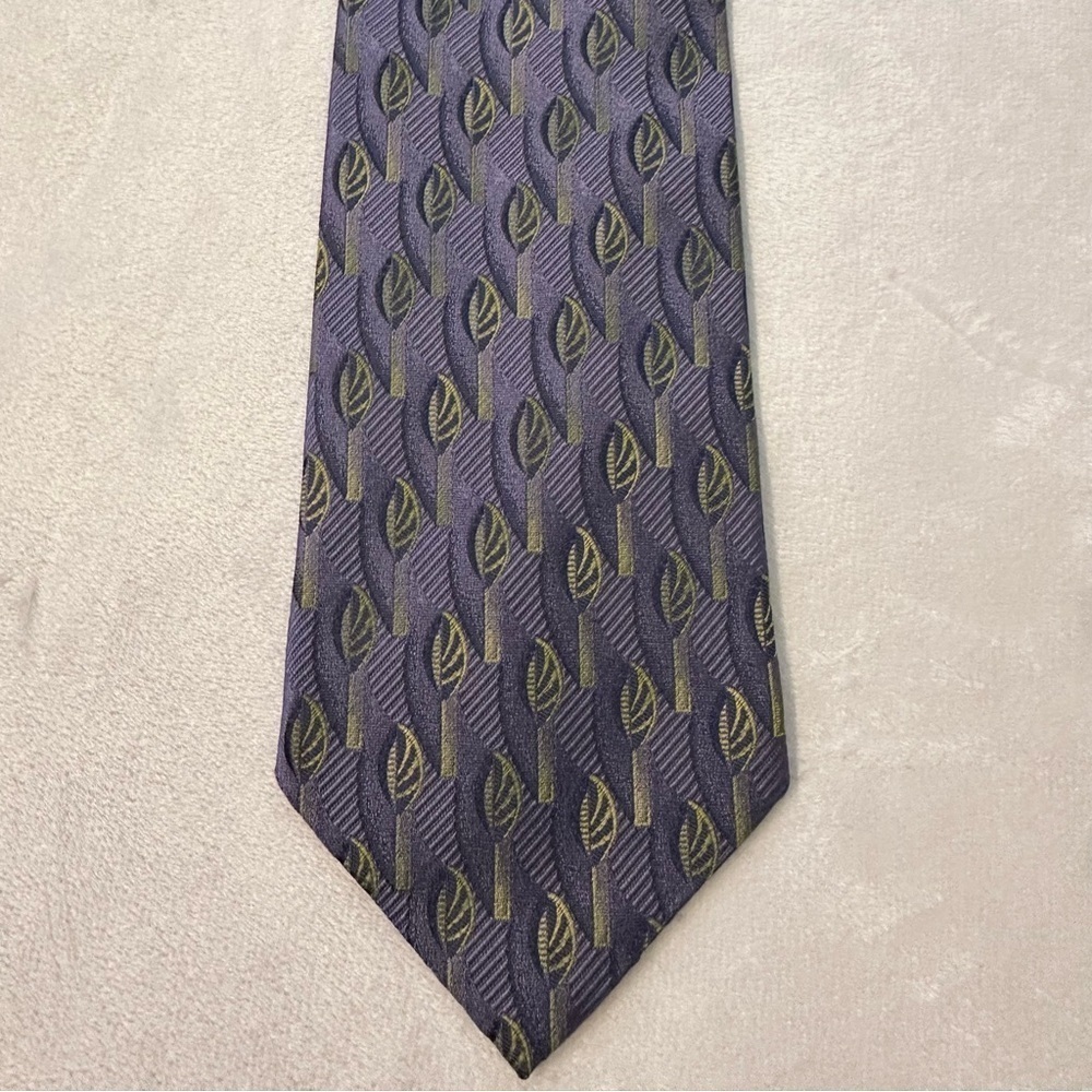 Villa Bolgheri 100% Silk Mens Neck Tie Made In Italy purple gray leaves pattern